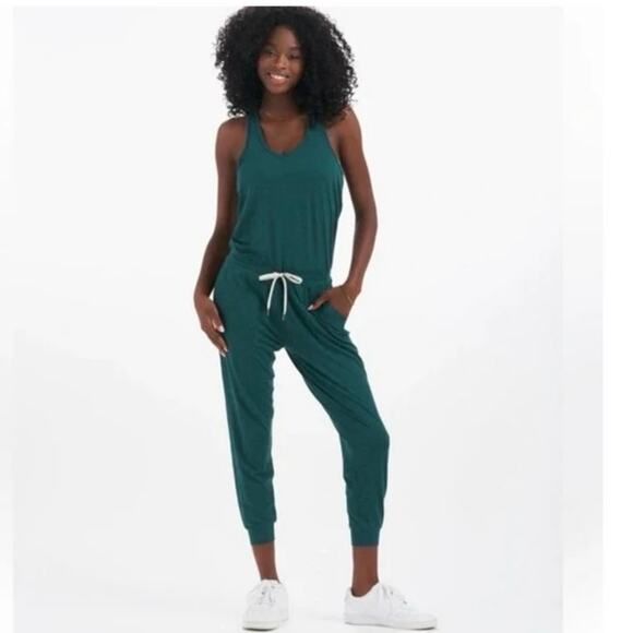 Vuori Lux Jumpsuit Size Large Racerback Jogger Jade Heather Green Athleisure - Picture 1 of 11